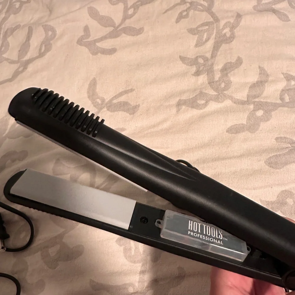 Hot Tools Hair Straightener Flat Iron